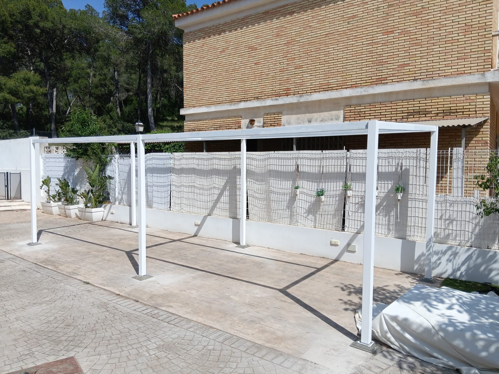 Estructura exterior en chalet