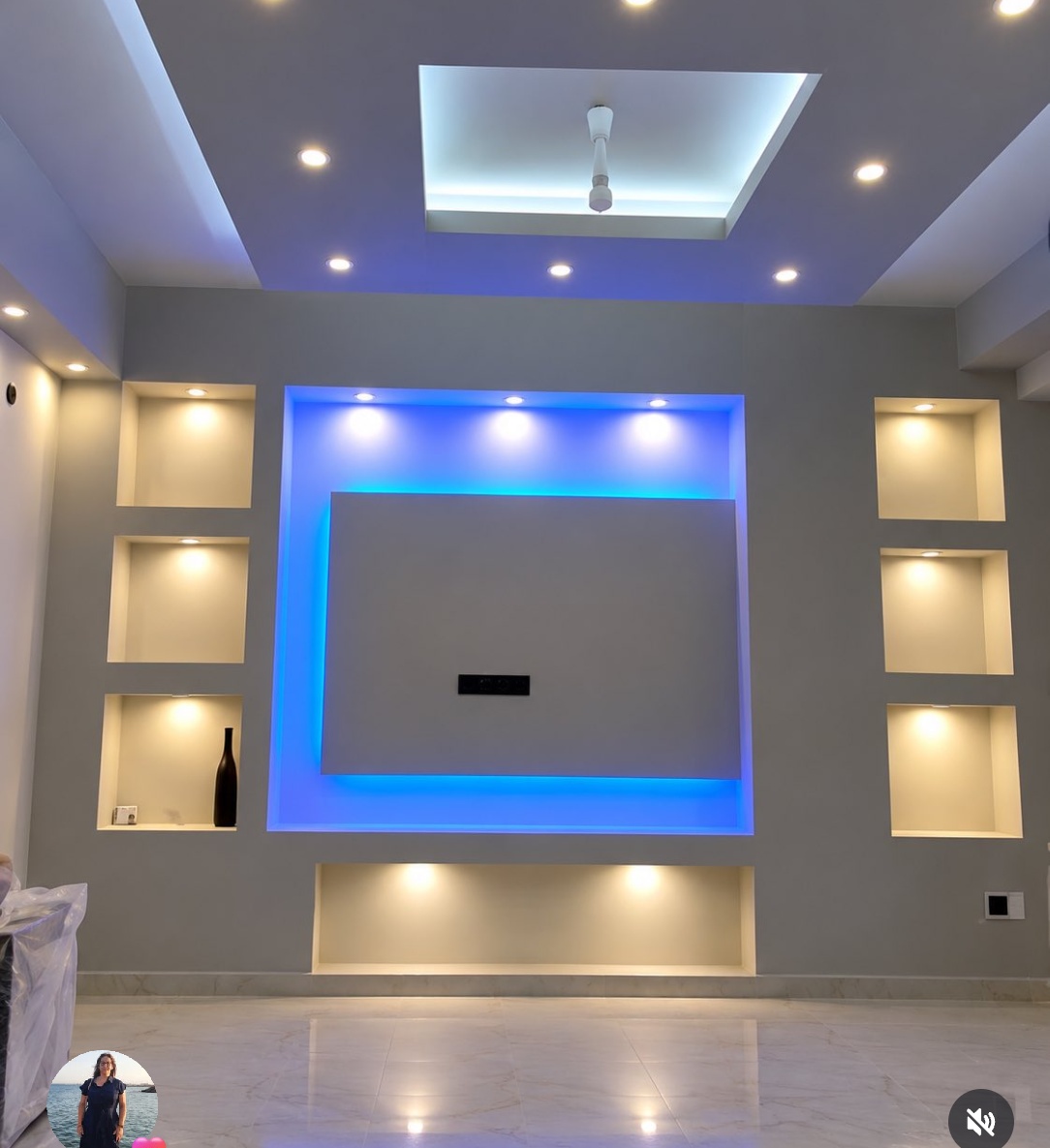 Salón con luz indirecta LED